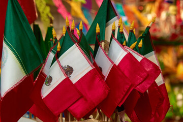 sale of flags of Mexico, to celebrate independence day on September 15