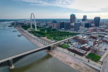 Fototapeta na wymiar St Louis Missouri Skyline 10