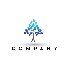 Obraz premium Organic tree logo, green leaf ecology nature logo element vector