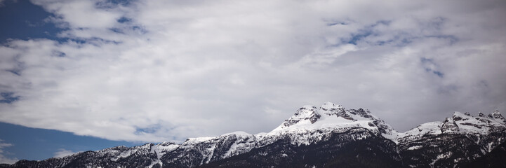 Obraz premium Snowy mountains