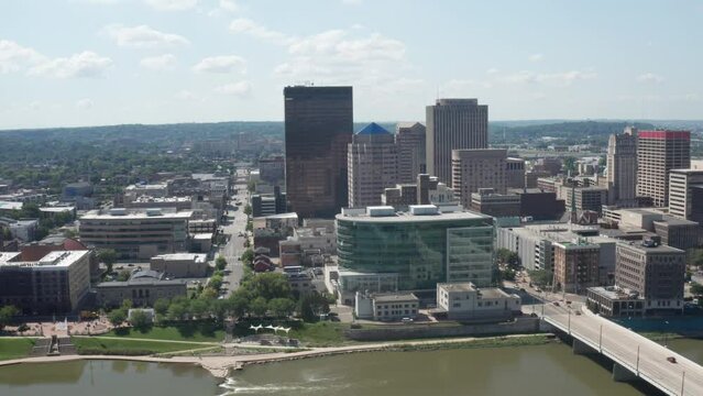 Dayton, Ohio skyline and bridge with drone video moving left to right.
