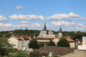 Fototapeta na wymiar Vue d'ensemble du village, village de Ligugé, département de la Vienne, France