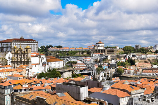 Cityscape with Luis I bridge and Vila nova de Gaia, Porto, Portugal