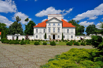 Fototapeta na wymiar Ossolinski Palace in Sterdyn, Masovian Voivodeship, Poland