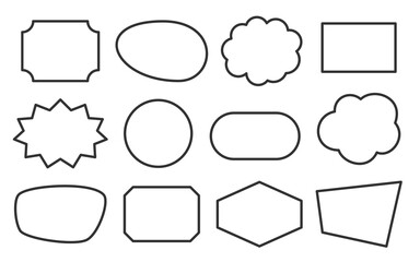 Obraz premium Speech bubble geometric shapes black line set. Outline cartoon abstract blank template for message balloon, note text box, price tag label, paper memory sticker, think cloud frame, web banner, badge
