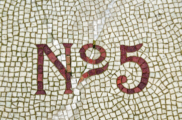 Mosaic number 5