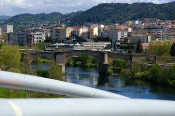 Fototapeta na wymiar Pont à Ourense