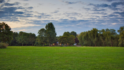 Wiese im Erholungspark Lößnig Dölitz, Sommer, Herbst, Leipzig, Sachsen, Deutschland