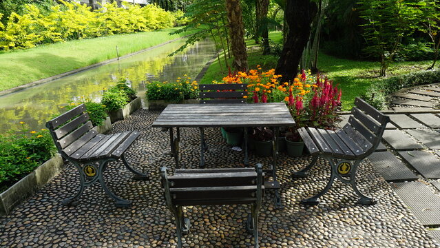 garden seating