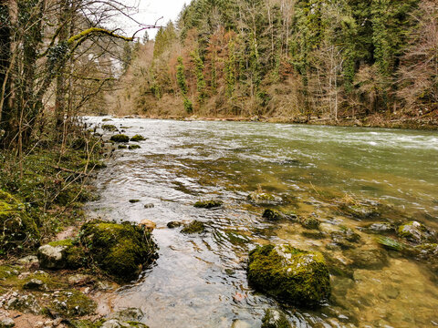 Rivi&egrave;re Le Doubs, d&eacute;fil&eacute; du Coin de la Roche, Doubs, Franche-Comt&eacute;, Bourgogne-Franche-Comt&eacute;, France