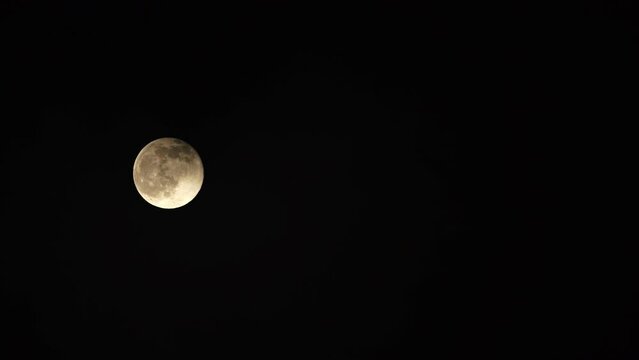 Lockdown Shot Of Bright Full Moon In Tranquil Sky - Los Angeles, California