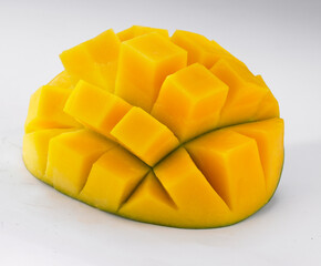 Mango diamond cut ready to served