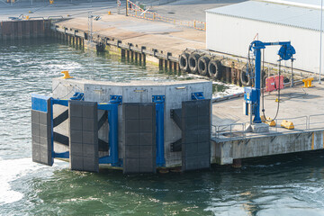 Marine fender system to protect the jetty from ship damage