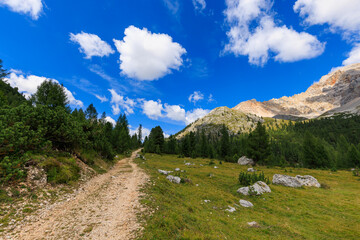 Fototapeta na wymiar Forcella Lerosa - Dolomites - Italy