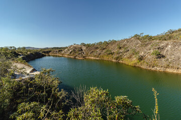 Fototapeta na wymiar lake in the city of Sao Tome das Letras, State of Minas Gerais, Brazil
