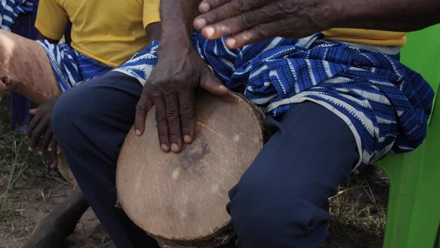 AFRICA TRADITIONAL DANCER