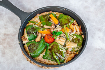 きのこのあんかけ肉埋めピーマン