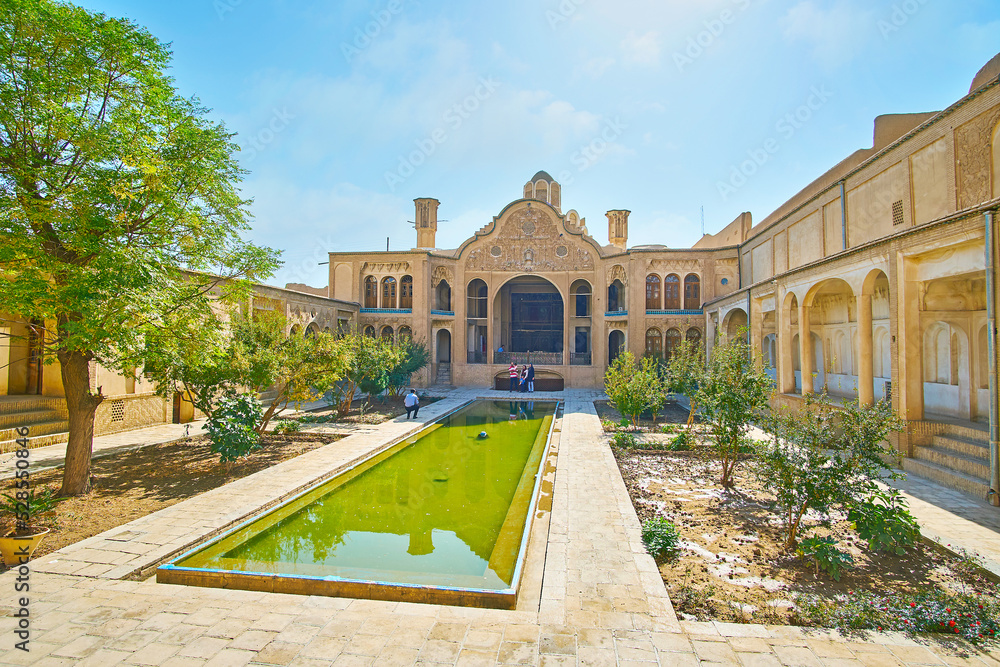 Wall mural The courtyard of Borujerdi Historical House, Kashan, Iran