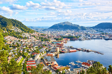 Bergen viewed from mountain in Sandviken, Norway - 528555002