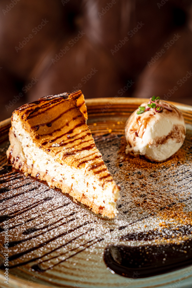 Wall mural autumn cake with ice cream