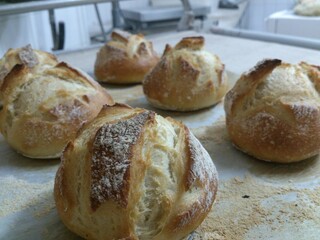 Petit pain fariné tradition de boulangerie française
