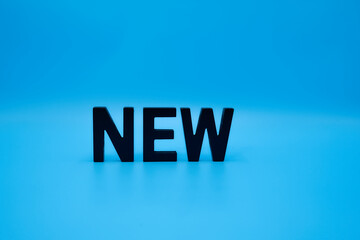 NEWの文字とコピースペース