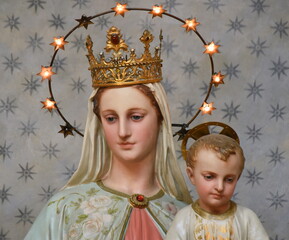 Maria mit dem Kind in der Basilica Cateriniana di San Domenico