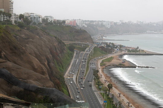 Malecon In The City Of Lima, In Its Grey Winter Days, Overlooking The Road And The Sea. Peru. 