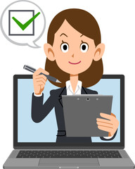オンラインで診断するスーツ姿の女性
