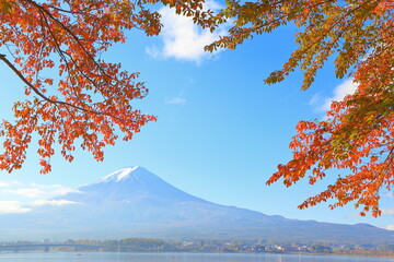 Beautiful, Sky, ST.AU.150 MIN.V.UNC.NR AD