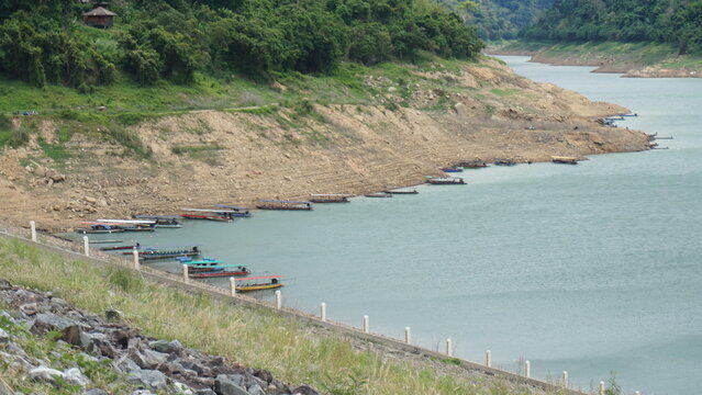 Khun Dan Prakan Chon Dam, Thailand