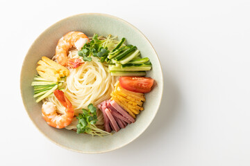 夏の定番メニューの冷やし中華