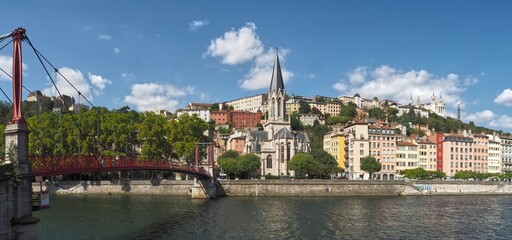 Le quartier St George et la Saône, panorama haute résolution