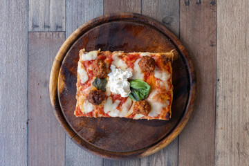 Pizza in teglia