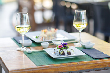 sushi, food, fish, seafood, meal, sashimi, dinner, horizontal, photography, lunch, freshness, rice, chopstick, salmon, raw food, japanese, color image, plate, tuna, japanese food, maki, seaweed, close