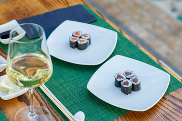 sushi, food, fish, seafood, meal, sashimi, dinner, horizontal, photography, lunch, freshness, rice, chopstick, salmon, raw food, japanese, color image, plate, tuna, japanese food, maki, seaweed, close