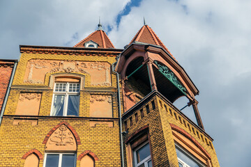 Element architektoniczny kamienicy na poznańskim Łazarzu.   © fotozen