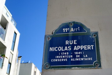 Rue Nicolas Appert. (1749-1841) Inventeur de la conserve alimentaire. Plaque de nom de rue. Paris.