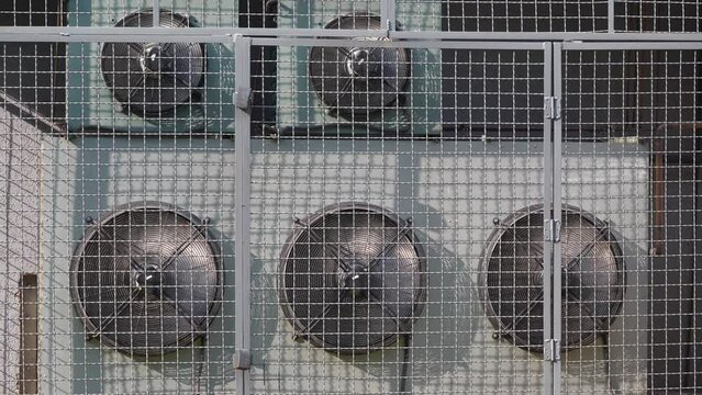 Refrigeration fans for industrial cold rooms. Air coolers refrigeration evaporator for cold room including axial fans