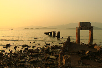  the collapse of pier at Wu Kai Sha , hk 10 April 2011