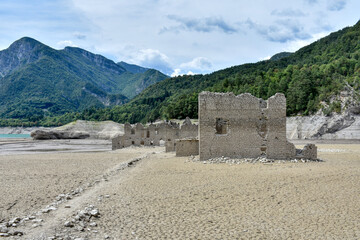 Movada, Dorf, Ruine, Siedlung, Haus, Stein, Steinhaus, verlassen, ausgesiedelt, Atlantis, Borgo di...
