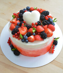 cake with berries