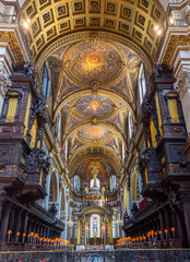 Fototapeta na wymiar Christopher Wren's St. Paul's Cathedral Main Altar and Choir in London