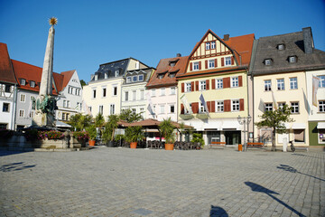 Fototapeta na wymiar Kulmbach Marktplatz mit Luitpoldbrunnen