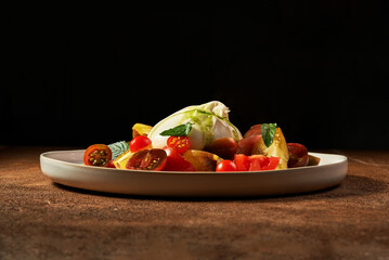burrata salad with tomatoes