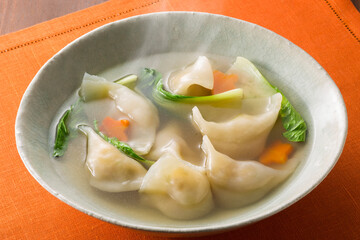 スープ餃子