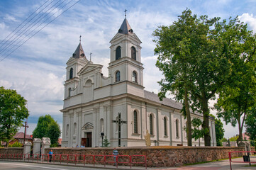 Fototapeta na wymiar Church of the Holy Apostles Peter and Paul, Suchowola, Podlaskie Voivodeship, Poland