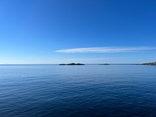 blue seascape, sea horizon, quiet sea surface