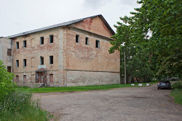 Fototapeta na wymiar Ruins of the Ruzhany Palace. Ruzhany. Pruzhany region. Brest region. Belarus