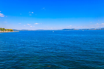 Fototapeta premium View of the Neuchatel lake in Neuchatel, Switzerland